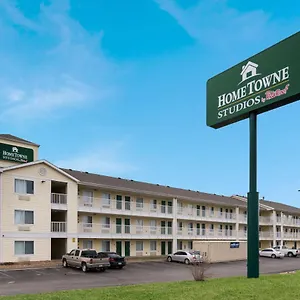 Hometowne By Red Roof Kansas - Worlds Of Fun 2*