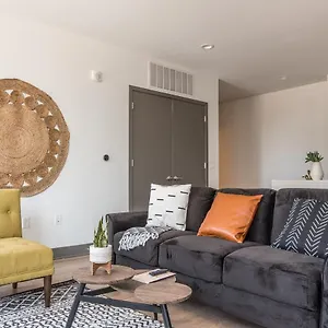 Frontdesk The Grand Apts Downtown Kansas * קנזס סיטי