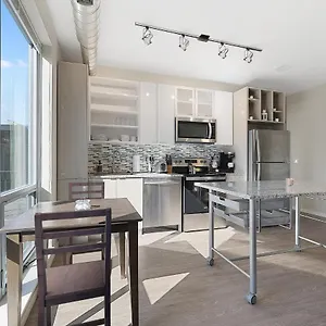 Apartment Spacious Insta-worthy Oasis Steps From Night Life 360 *