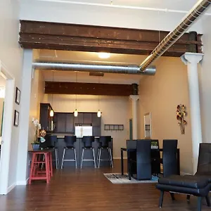 2br 2ba Loft In Historic Downtown Kc