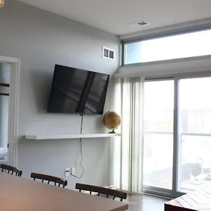 Apartment Charming Condo+balcony +free Parking Kansas City