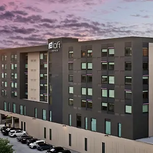 Hotel Aloft Kansas Country Club Plaza 3*