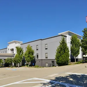 Hampton Kansas Northeast Hotel 3*