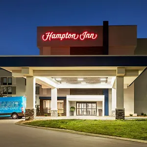 Hampton - Airport 3*