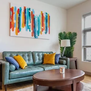 Apartment 2br Luxury New With Outdoor Pool