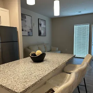 Modern Apartment Min From Mci
