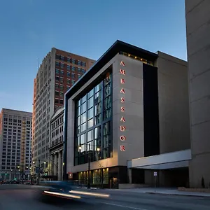 Ambassador Kansas City, Autograph Collection Hotel 4*
