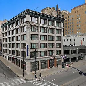 Hampton Kansas - Downtown Financial District Hotel 3*